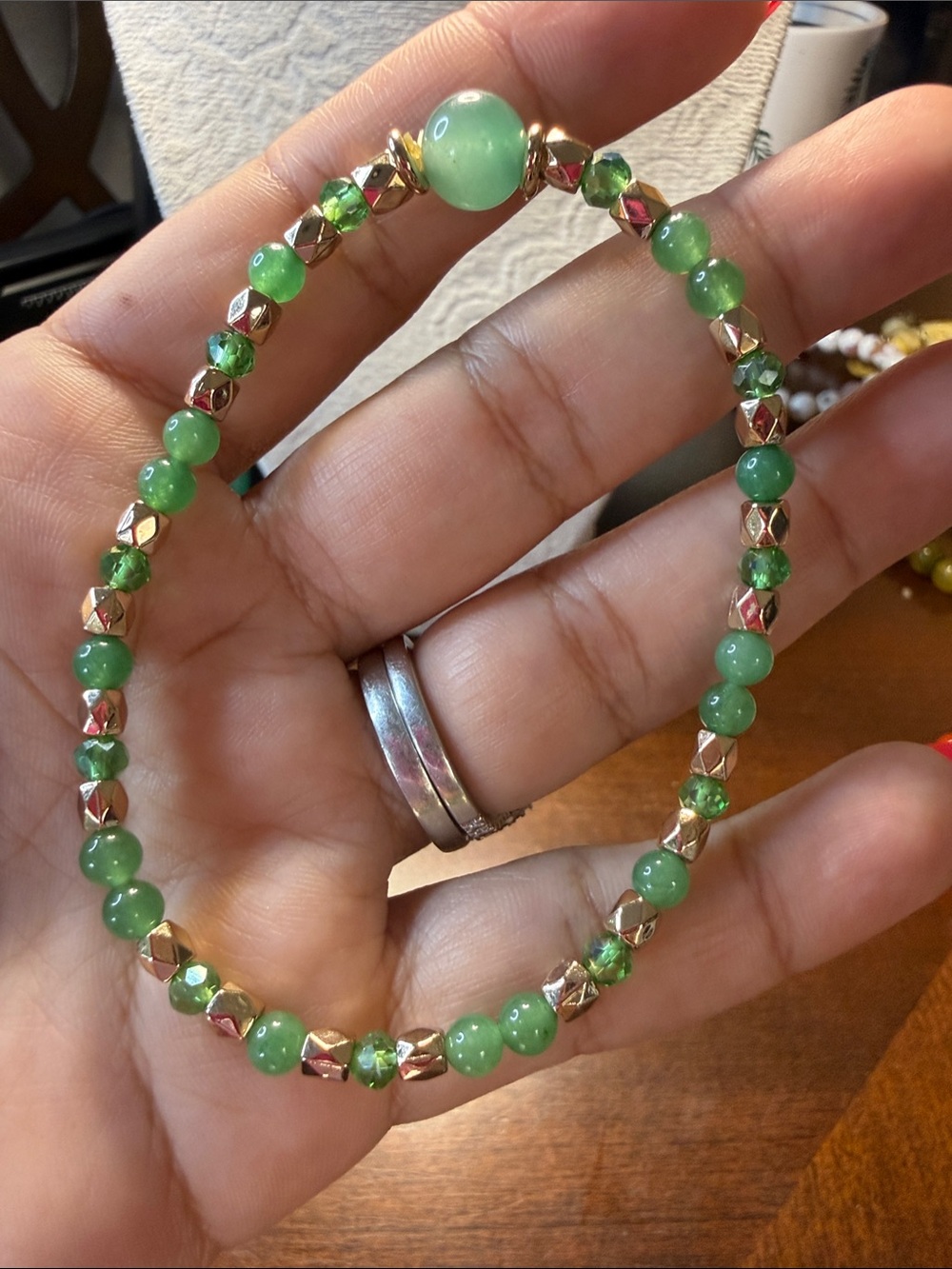 Green Bead JADE Stretch Bracelet - Unbranded